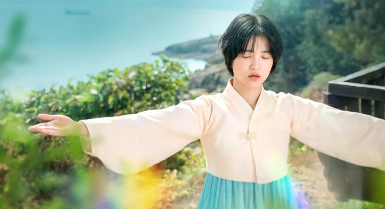 Yoon Jeong-nyeon during her performance in "Jeongnyeon".