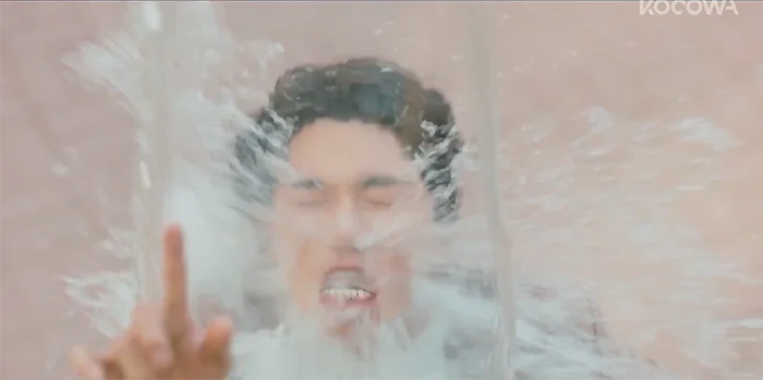 Bong Cheol-hee (Lee Yi-kyung)