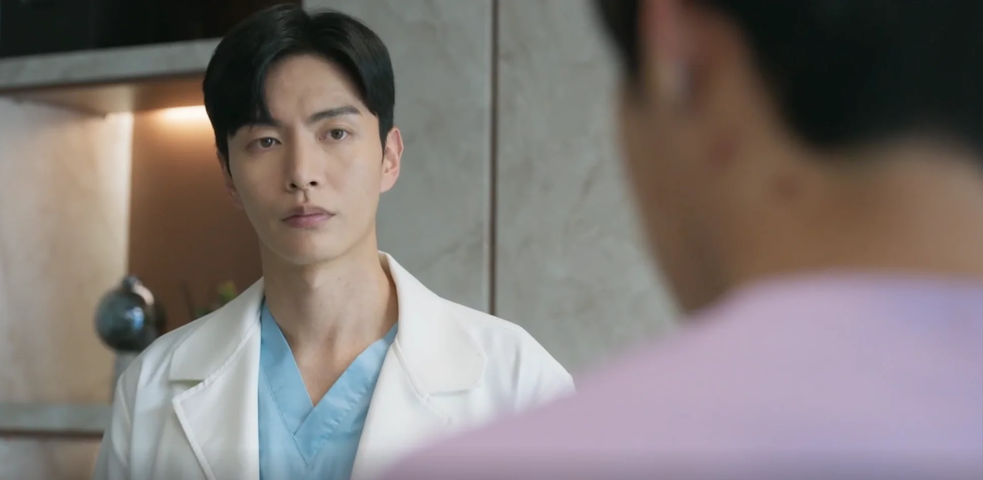 Cha Jung-woo (played by Lee Min-ki)