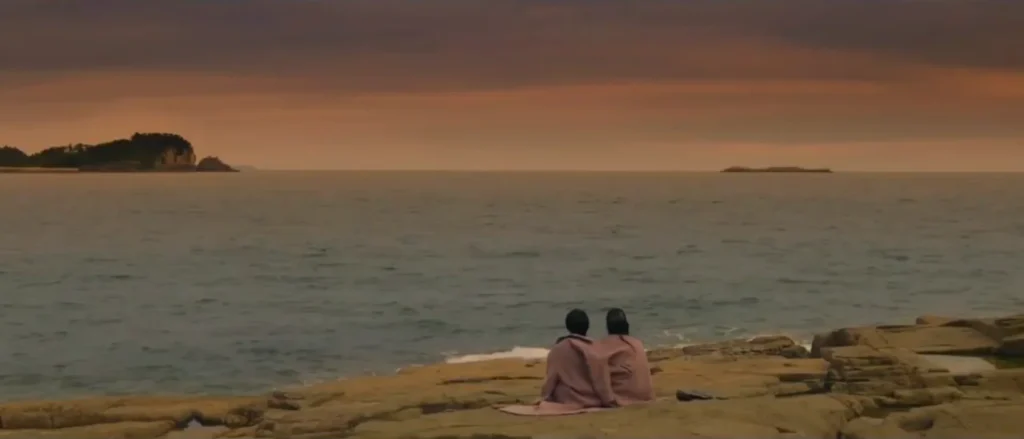 Young-seo (Shin Ye-eun) and (Kim Tae-ri) at the end of episode 10 of “Jeongnyeon: The Star Is Born”.