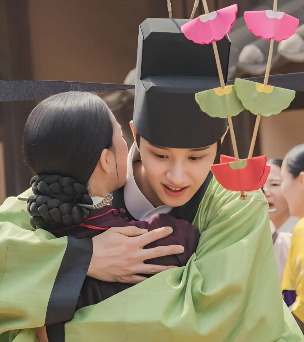 Ok Tae-young and Sung Do-gyeom Hugs